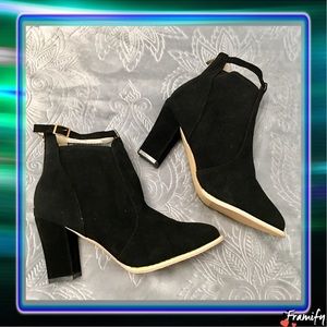 Yesstyle Ankle Buckled Black Suede Boots